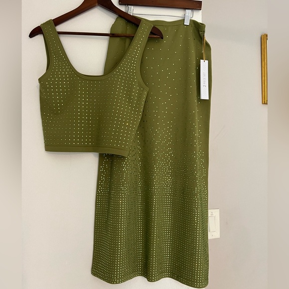 NWT House  of Harlow 1960 Green. Two Piece Set. Green Rhinestones all over.Sz S - Picture 4 of 13